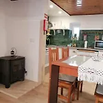 Appartamento A Casa Dos Avos